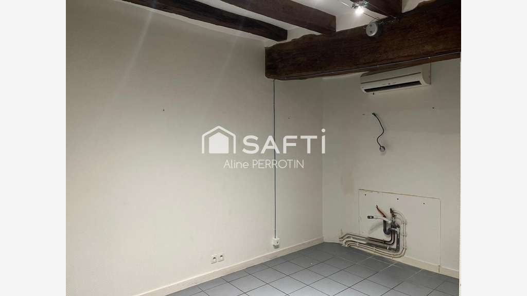 Vente local commercial 313m² à Sablé-sur-Sarthe