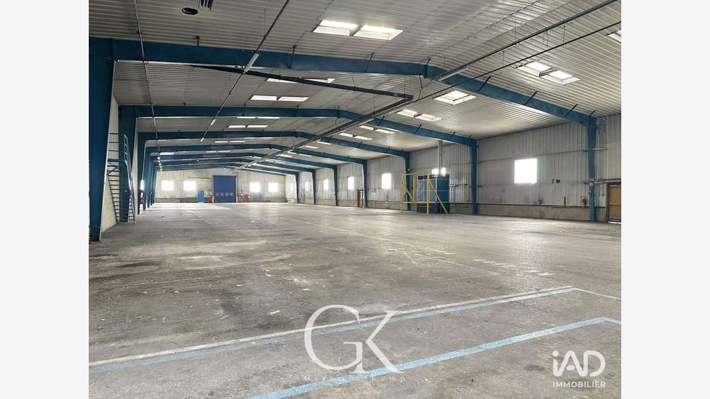Local commercial à Saint-André-le-Gaz