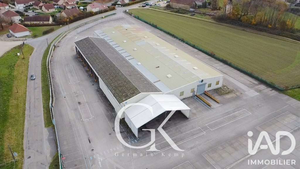 Local commercial à Saint-André-le-Gaz