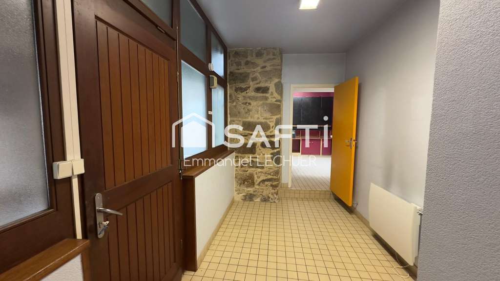 AV local commercial 66m² hyper centre Saint-Brieuc