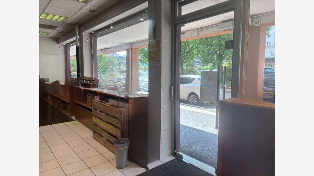 À vendre local commercial de 55m² à Saint-Chamond