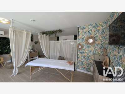 Vente locaux professionnels 91m² à Saint-Chaptes