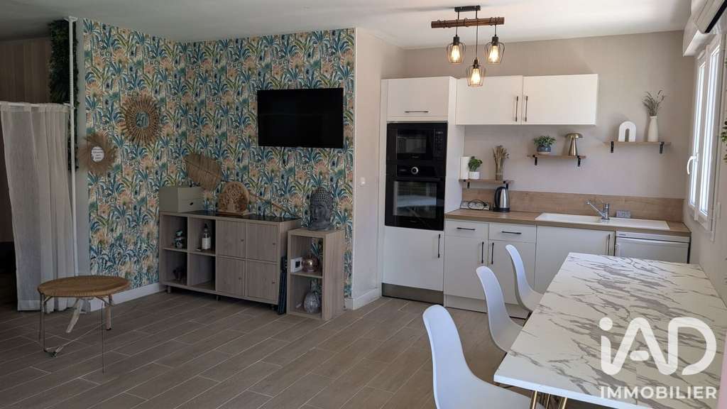 Vente locaux professionnels 91m² à Saint-Chaptes