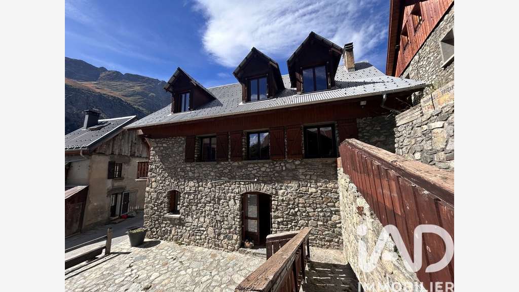 Vente ancien relais à Saint-Christophe-en-Oisans
