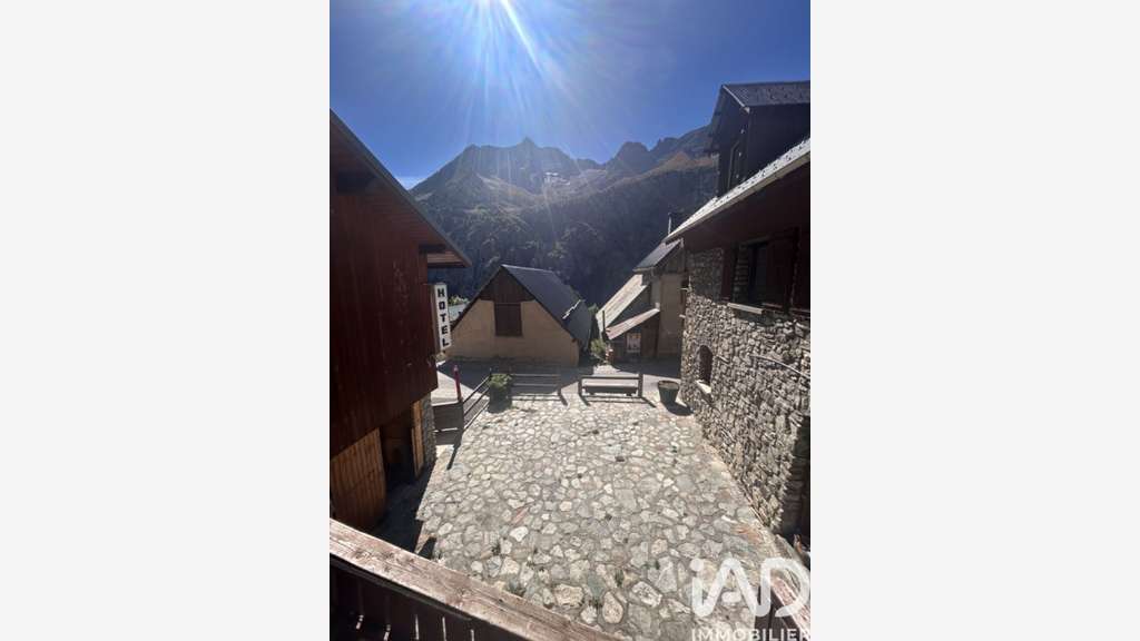 Vente ancien relais à Saint-Christophe-en-Oisans