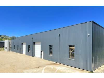 Vente Locaux d'activités - Entrepôts à Saint-Clair-de-la-Tour