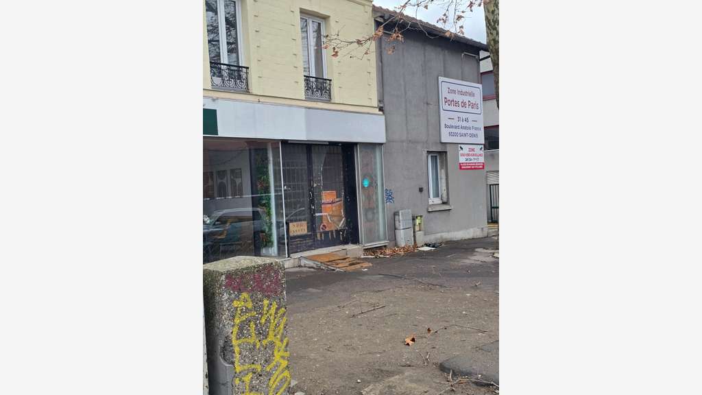 Vente beau local très bien situé à Saint-Denis
