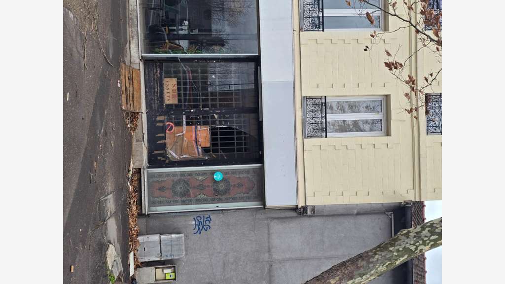 Vente beau local très bien situé à Saint-Denis