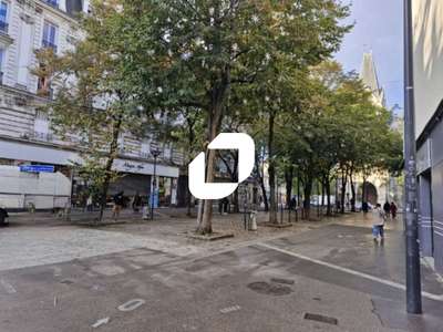 Vente Local commercial 64m² Saint denis