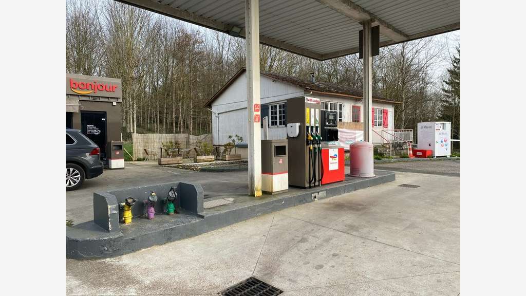 AV ensemble immobilier 102m² à St-Denis-de-Mailloc