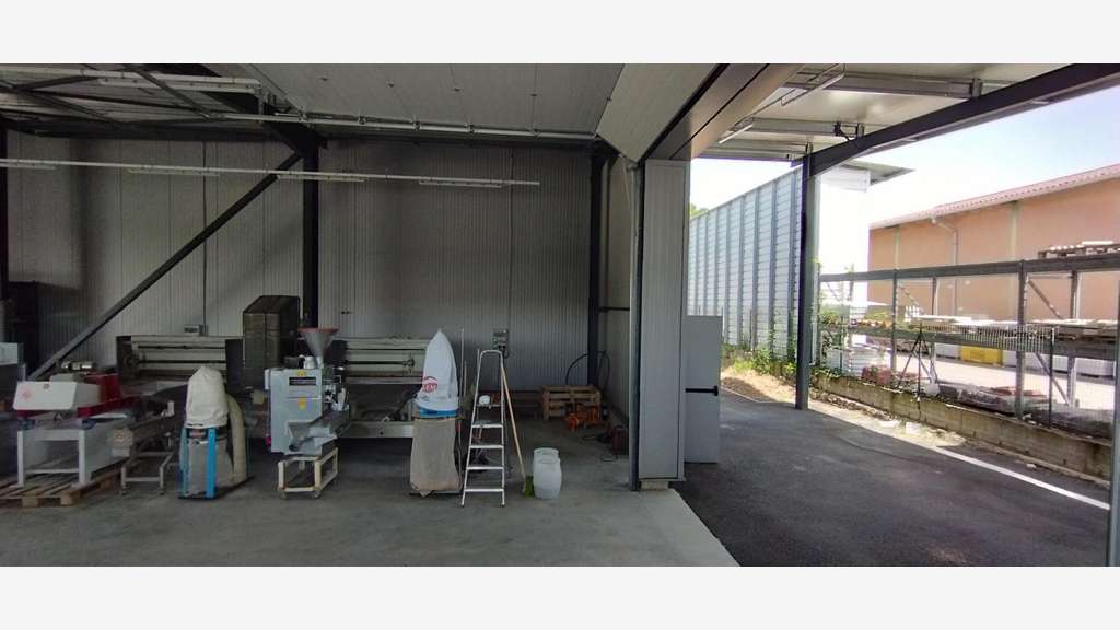 AV local indus 810m² à St-Donat sur l'Herbasse