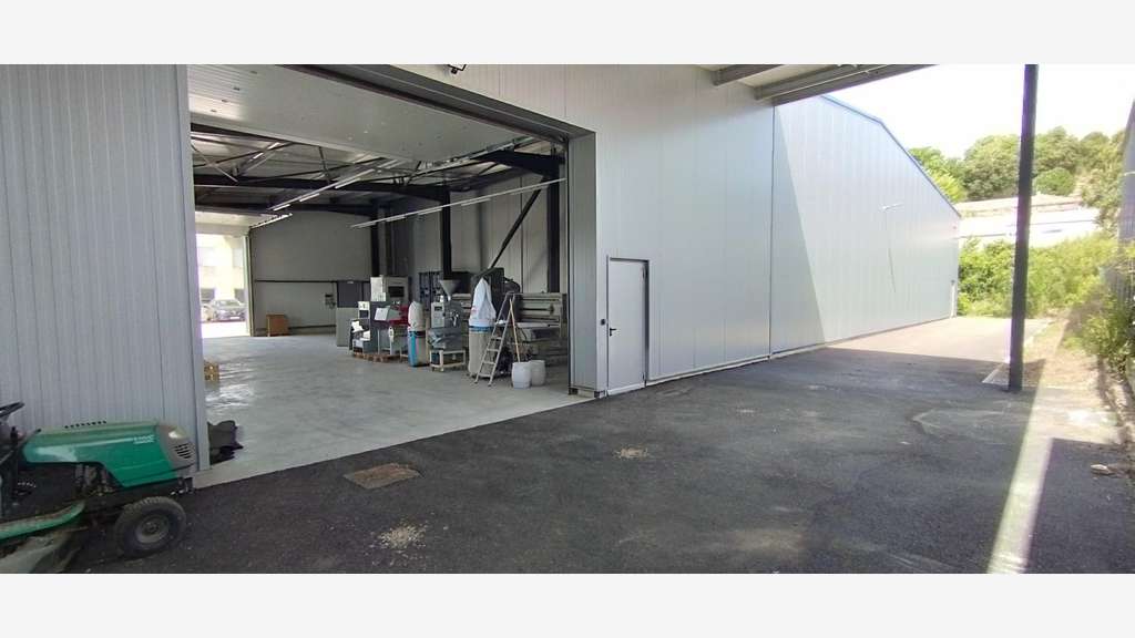 AV local indus 810m² à St-Donat sur l'Herbasse