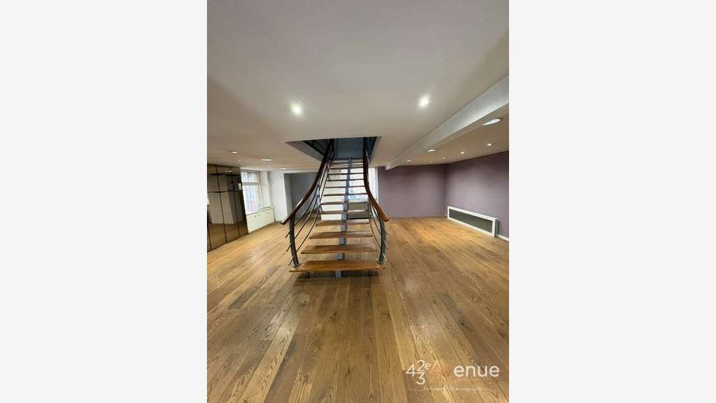 A vendre local 200m² à Saint Etienne centre
