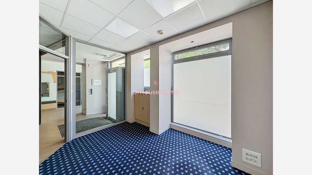 Ancienne agence bancaire à vendre - 102 m² - Q