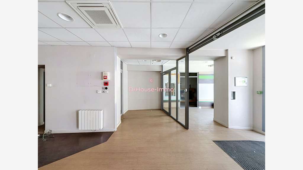 Ancienne agence bancaire à vendre - 102 m² - Q