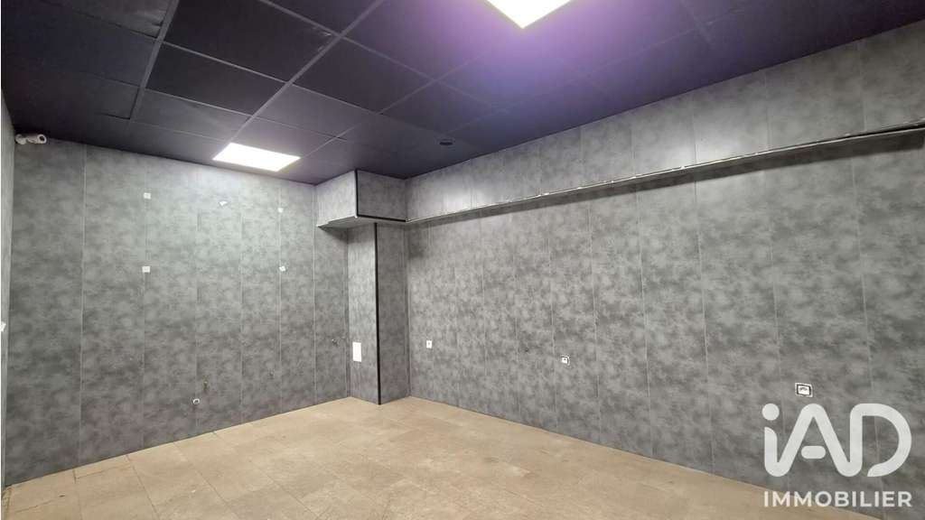 Vente local professionnel de 260m² à Saint-Étienne