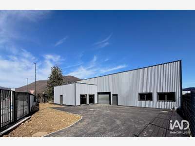 Locaux d’activités 750m² à St-Étienne-de-Crossey