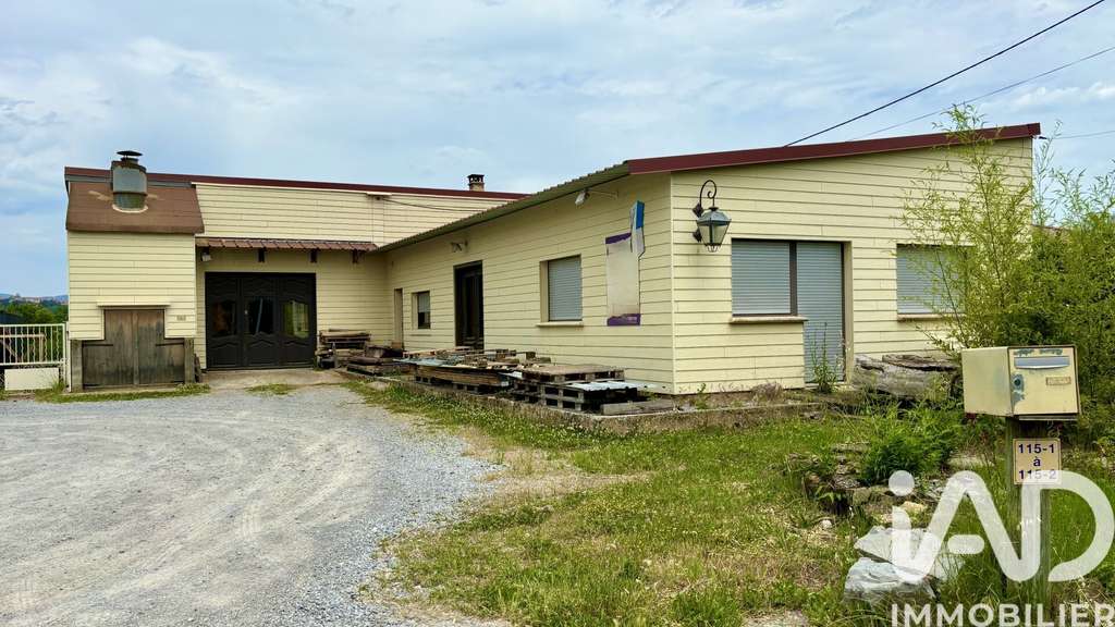 Vente local de 325m² à Saint-Étienne-de-Fontbellon