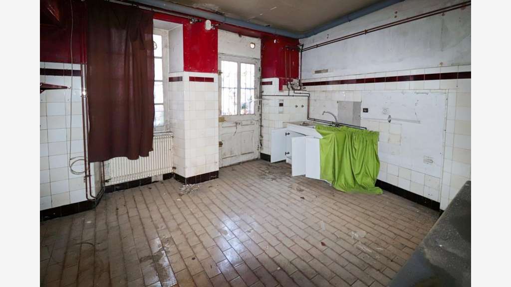 Local commercial 3 pièces 88m²