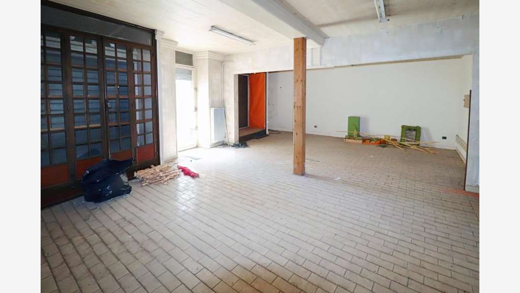 Local commercial 3 pièces 88m²