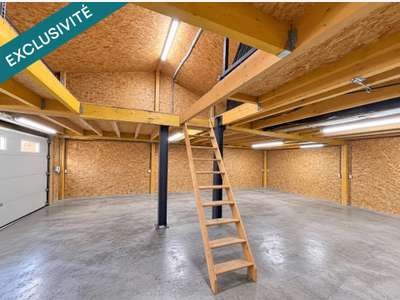 Atelier professionnel 130m² à St-Étienne-du-Bois
