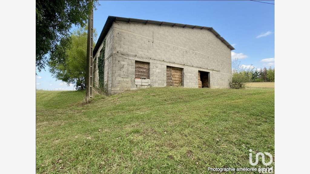Local commercial à Saint-Félix-Lauragais