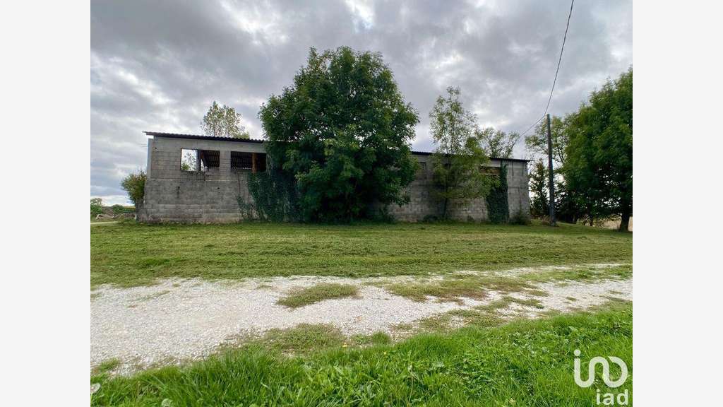 Local commercial à Saint-Félix-Lauragais