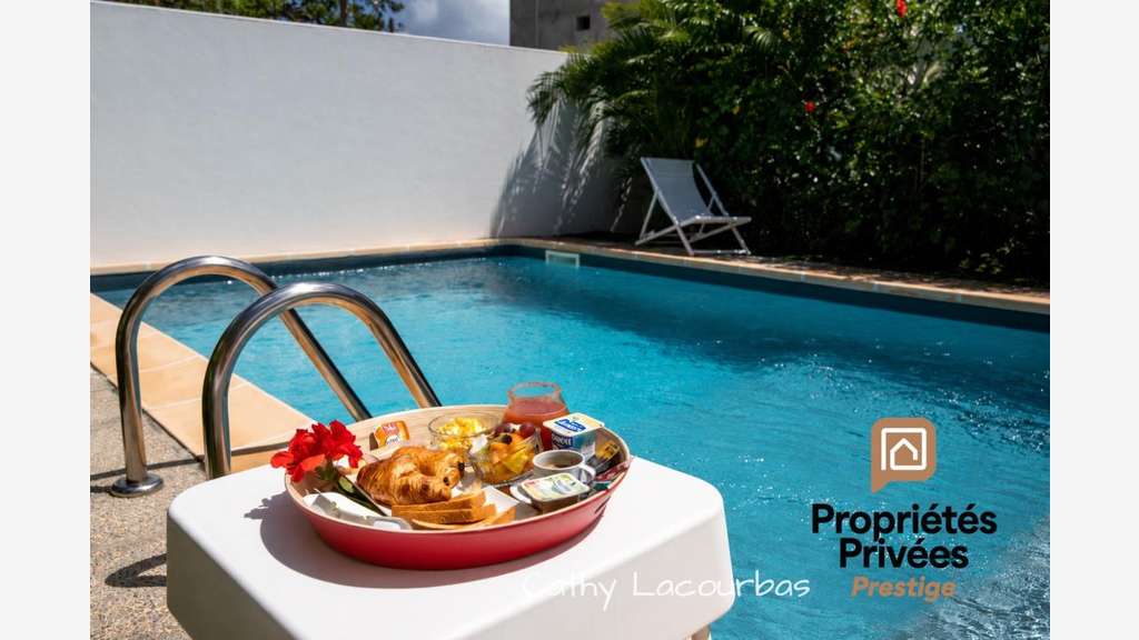 Rare immeubles de rapport piscine Saint François 