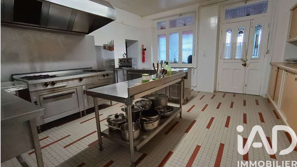 Vente murs de 472m² à Saint-Georges-Lagricol