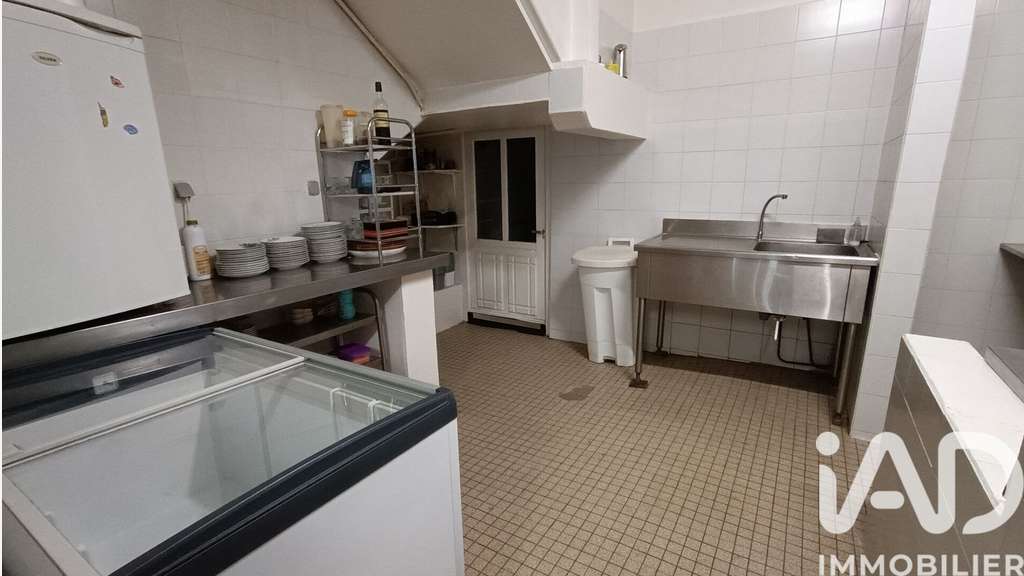Vente murs de 472m² à Saint-Georges-Lagricol