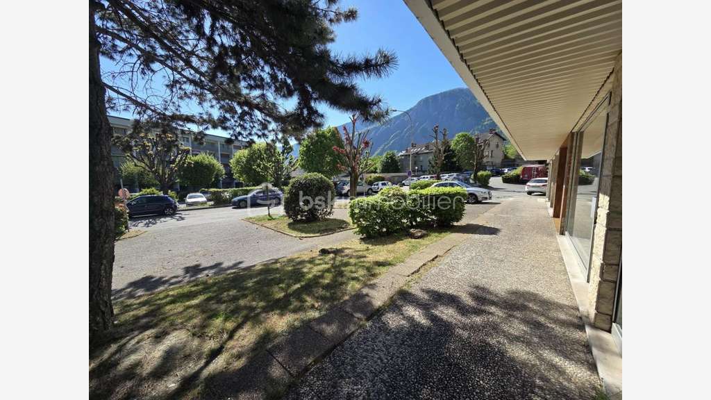 Espace polyvalent 91m² à Saint-Jean-de-Maurienne