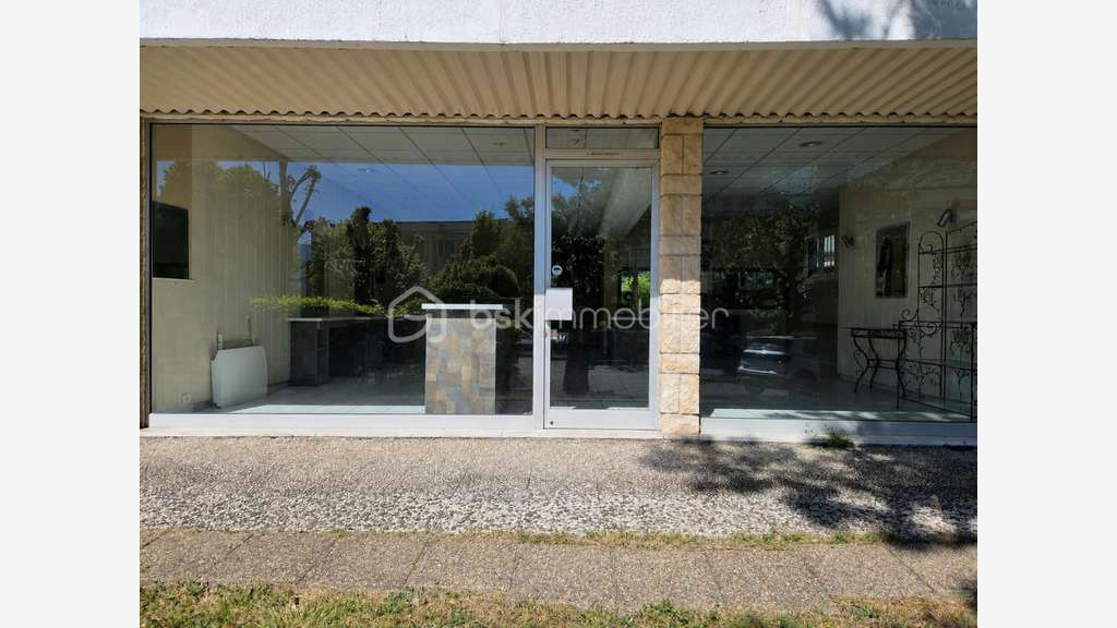 Espace polyvalent 91m² à Saint-Jean-de-Maurienne