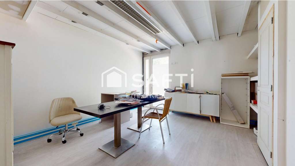 Vente local commercial 287m² à Saint-Jean-d'Illac