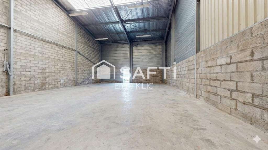 Vente local commercial 287m² à Saint-Jean-d'Illac