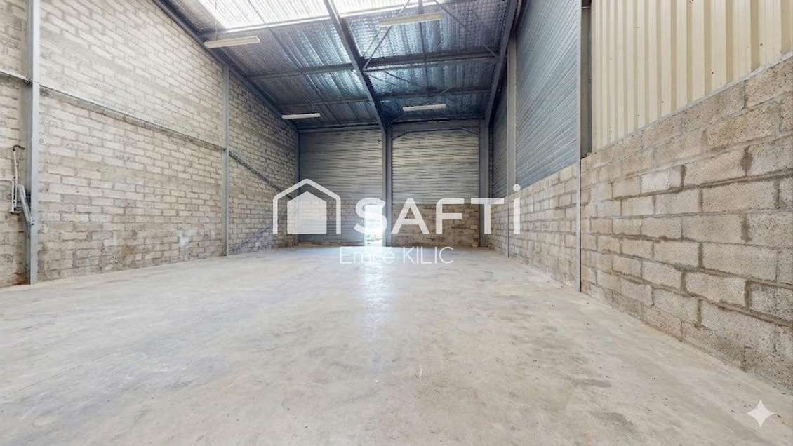 Vente local commercial 287m² à Saint-Jean-d'Illac