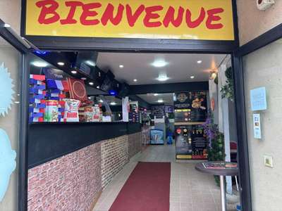 Cession droit au bail Locaux commerciaux - Boutiques à Saint-Junien