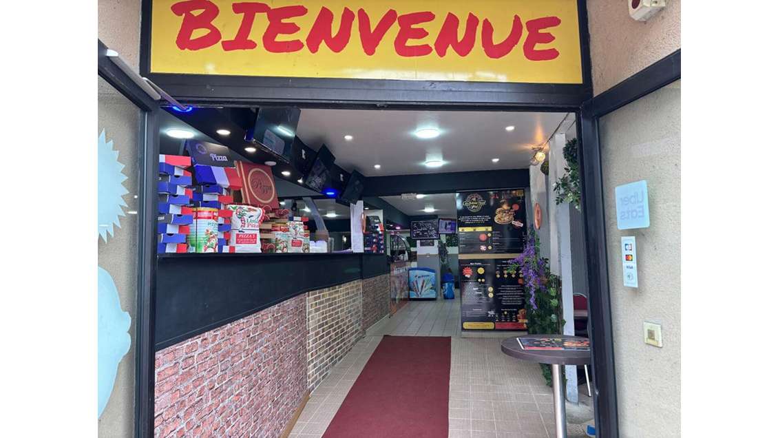 Cède bail de 200m² ou FDC à Saint Junien centre