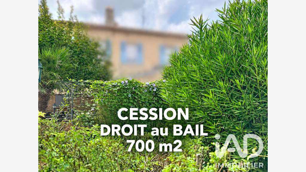 Local commercial à Saint-Laurent-des-Arbres