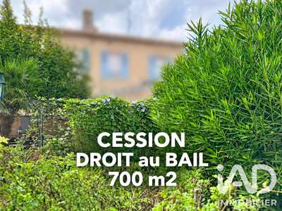 Local commercial à Saint-Laurent-des-Arbres