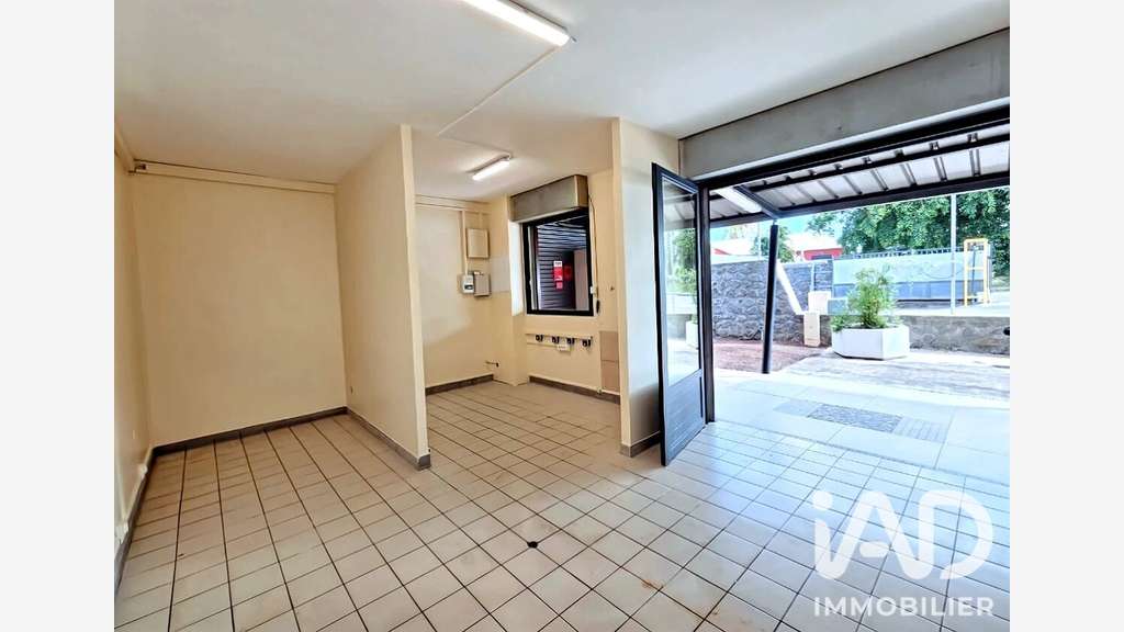 Vente local commercial 34m² à Saint-Louis