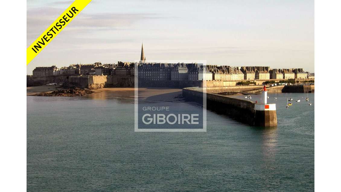 Murs commerciaux de 180m² à vendre à St Malo
