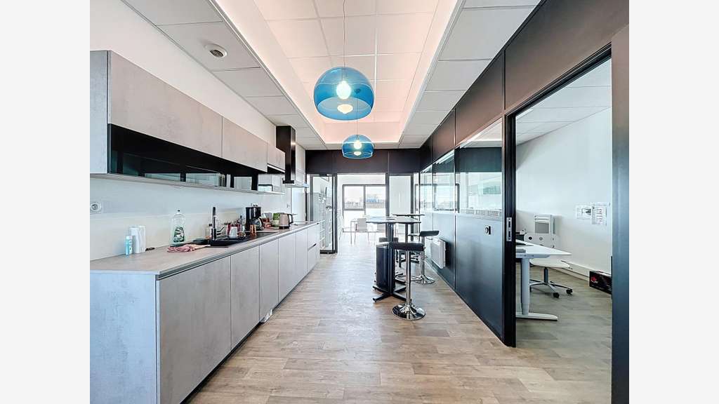 Vente local professionnel de 106m² à Saint Malo