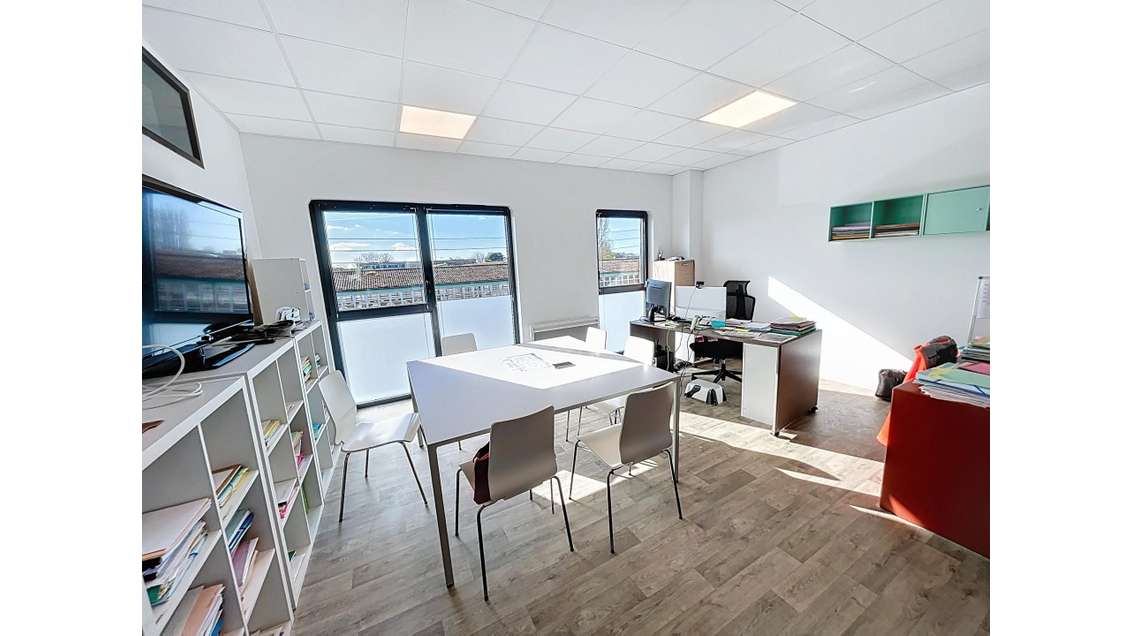 Vente local professionnel de 106m² à Saint Malo