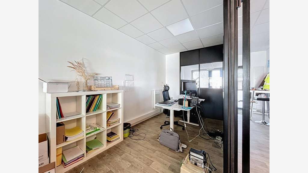 Vente local professionnel de 106m² à Saint Malo