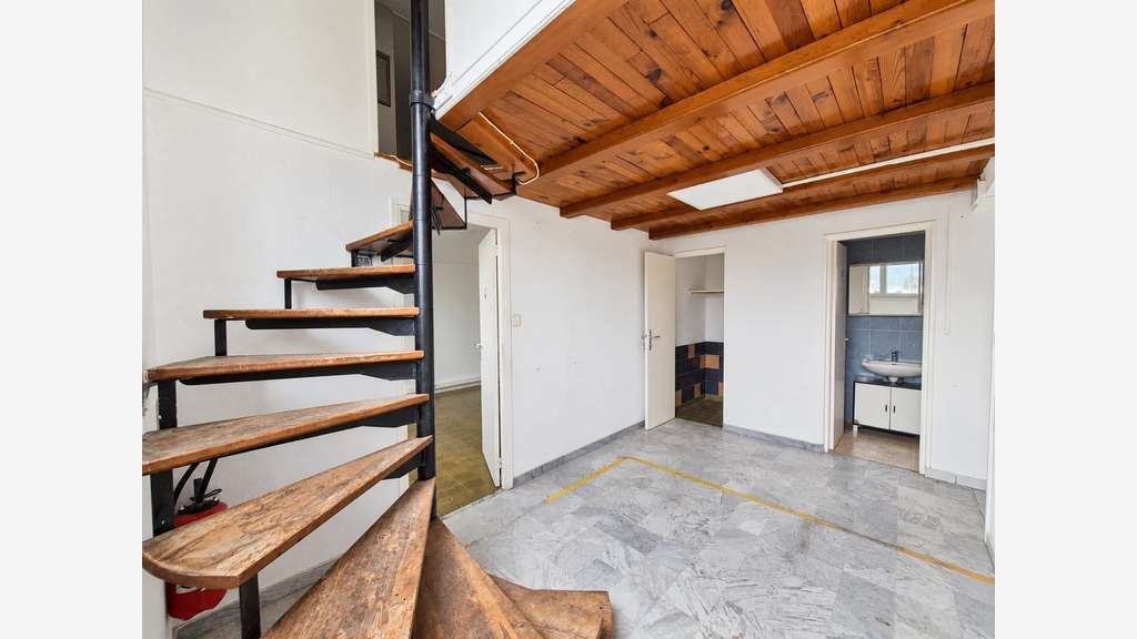 Vente murs commerciaux 110m² à Saint-Martin-du-Var