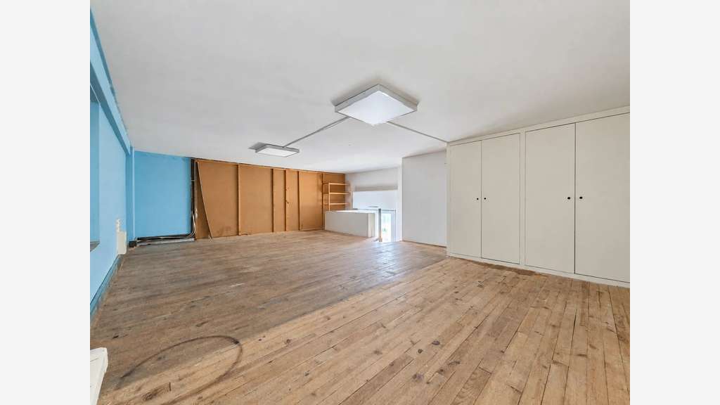 Vente murs commerciaux 110m² à Saint-Martin-du-Var