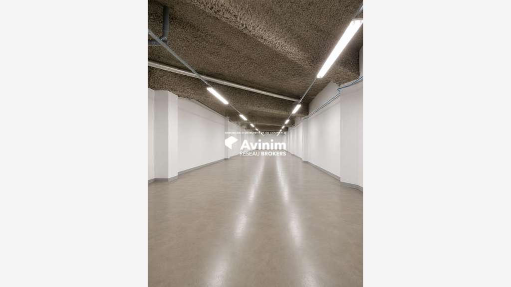 A vendre murs commerciaux de 822 m² à Saint M