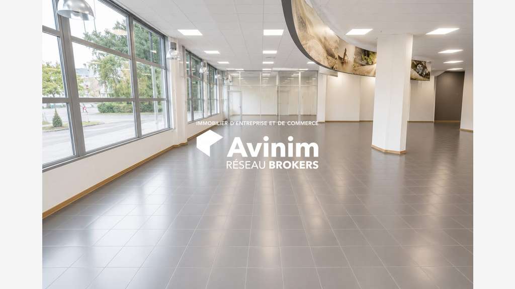 A vendre murs commerciaux de 822 m² à Saint M