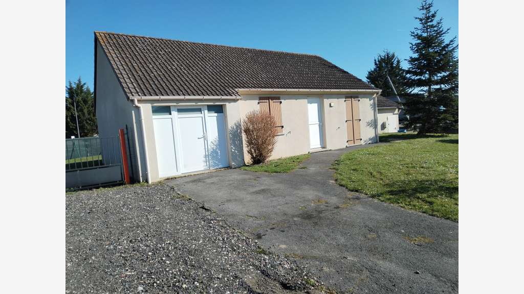Vente local commercial 78m² en ZA Saint Maximin