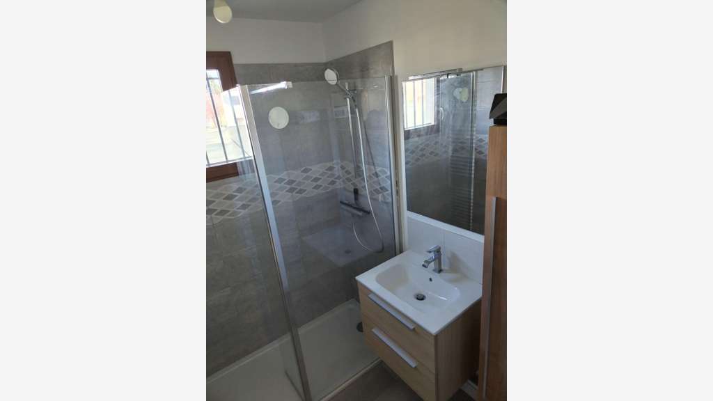Vente local commercial 78m² en ZA Saint Maximin